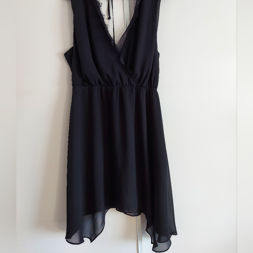BCBG Black Chiffon Lace Asymmetrical Cocktail Sleeveless Dress Size L